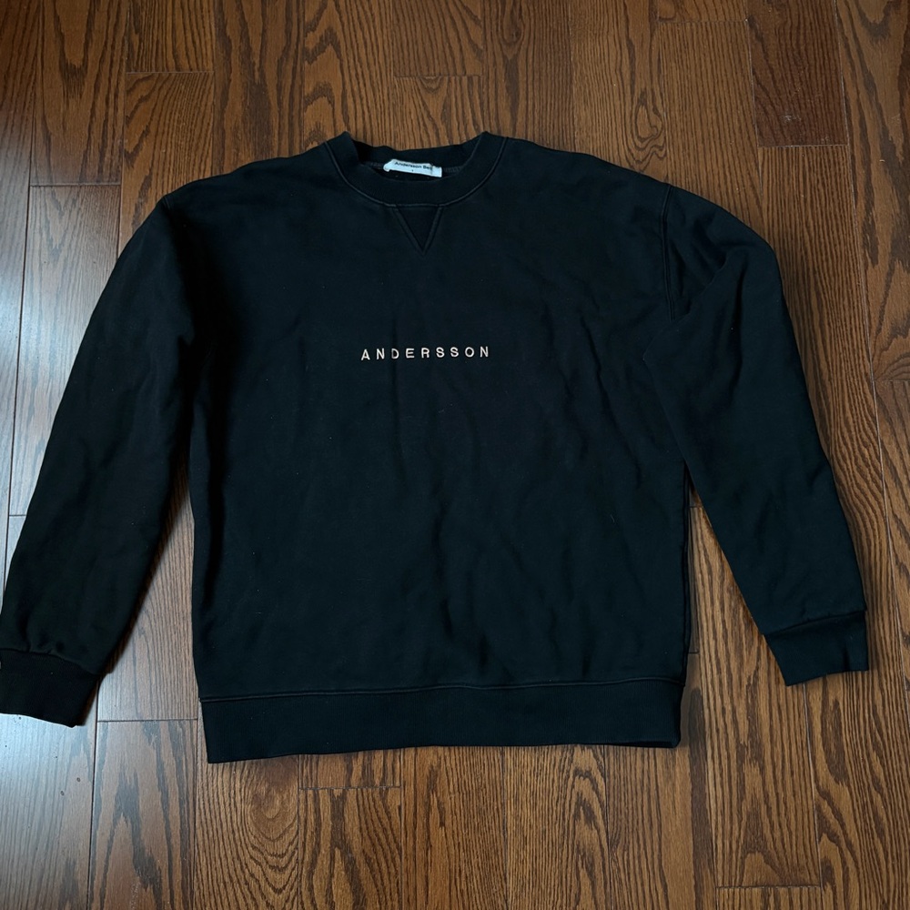 Men's Black Sweatshirt